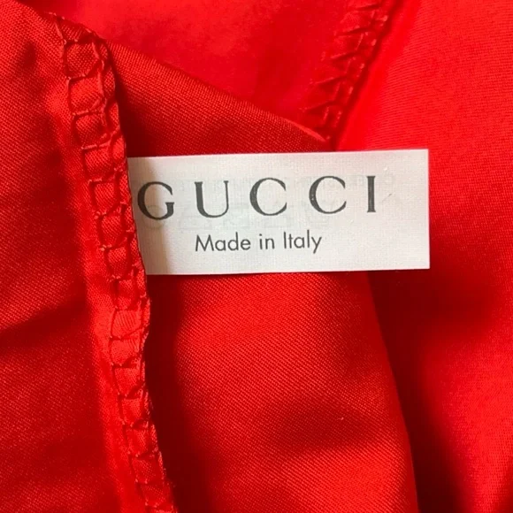 Gucci Red dust cover bag with drawstring Logo 18” x 24” tag Gucci made in Italy - Picture 5 of 7